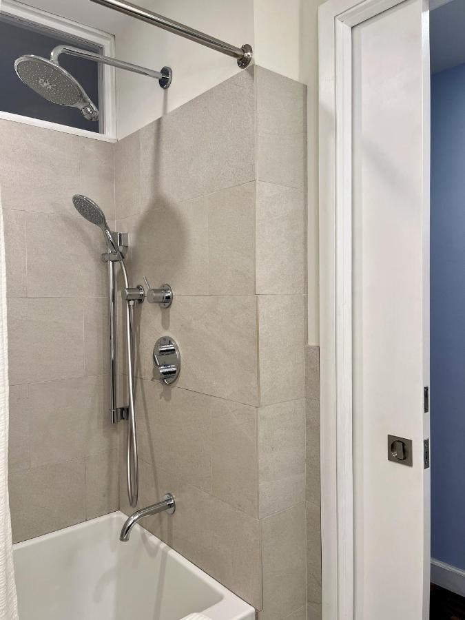 Close To All! 2-room In A 1-family Townhouse Apartamento Nova York
